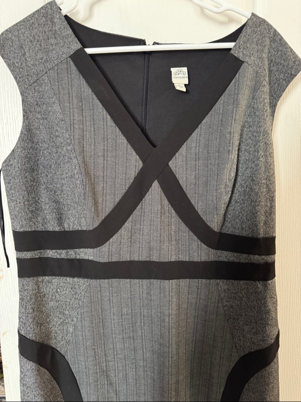 Signature by Sangria Black Dress - Picture 3 of 4